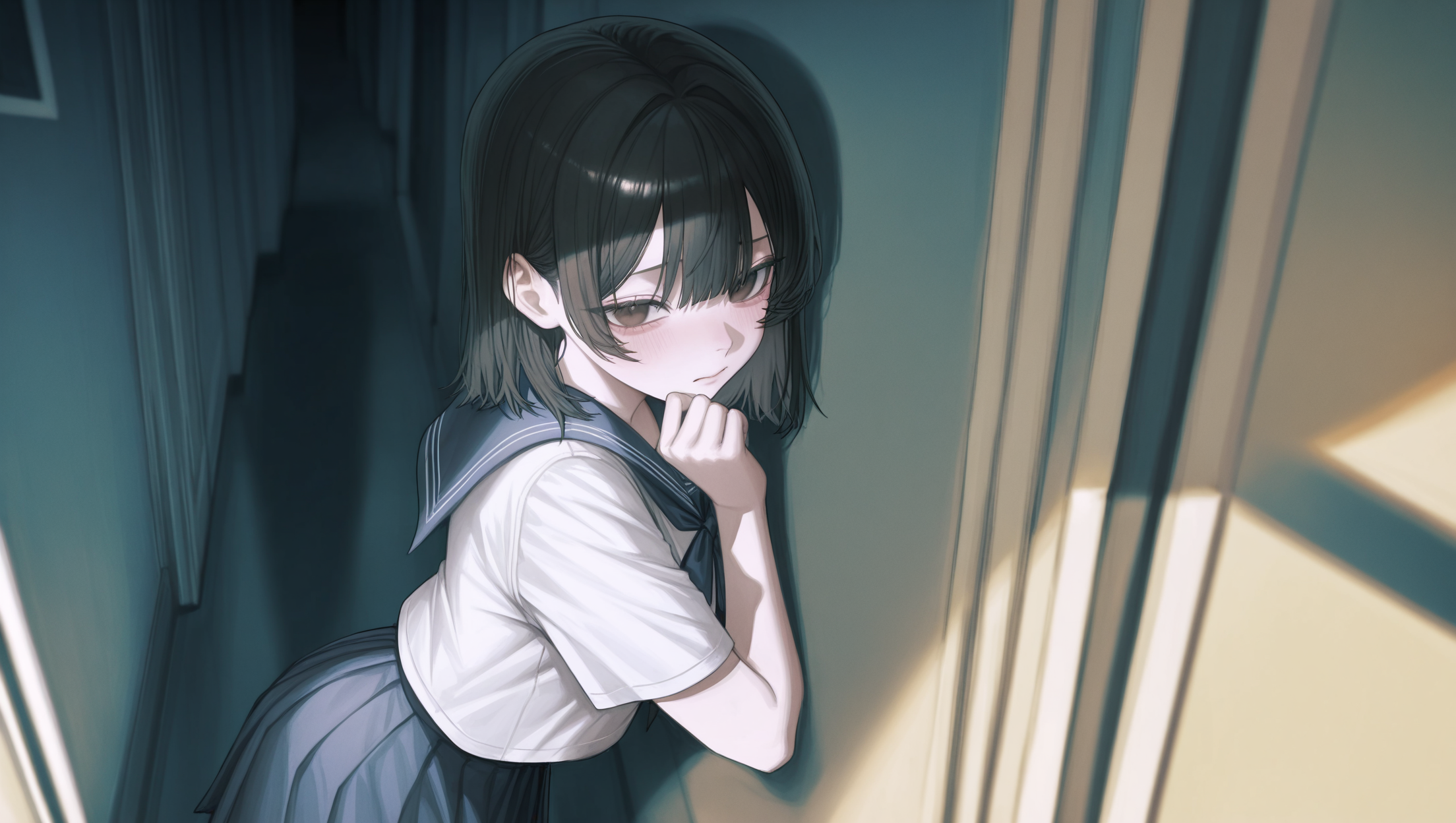 野口萌衣が恥ずかしがりながらあなたを見つめている
